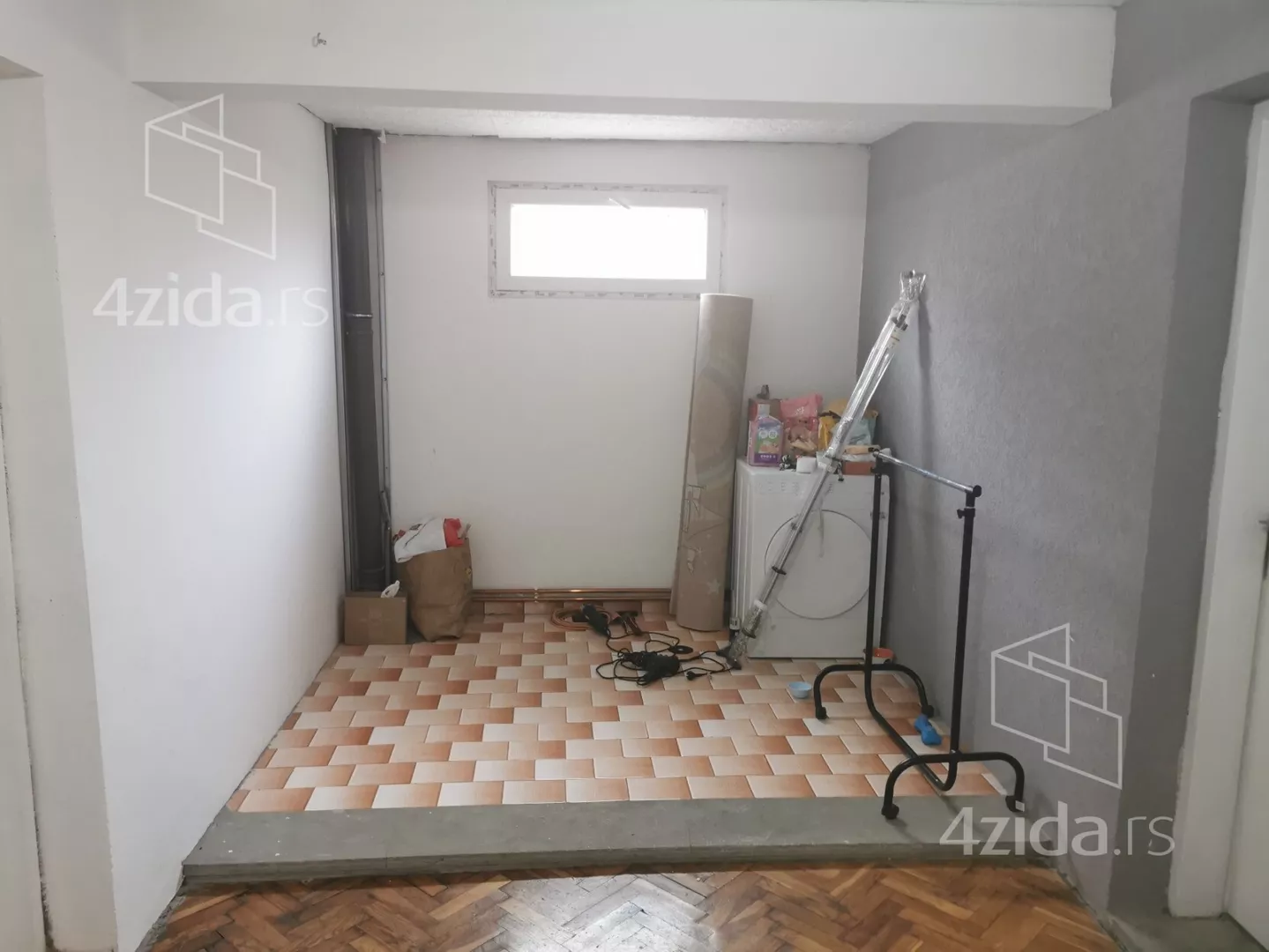 5-etažna kuća | 4zida