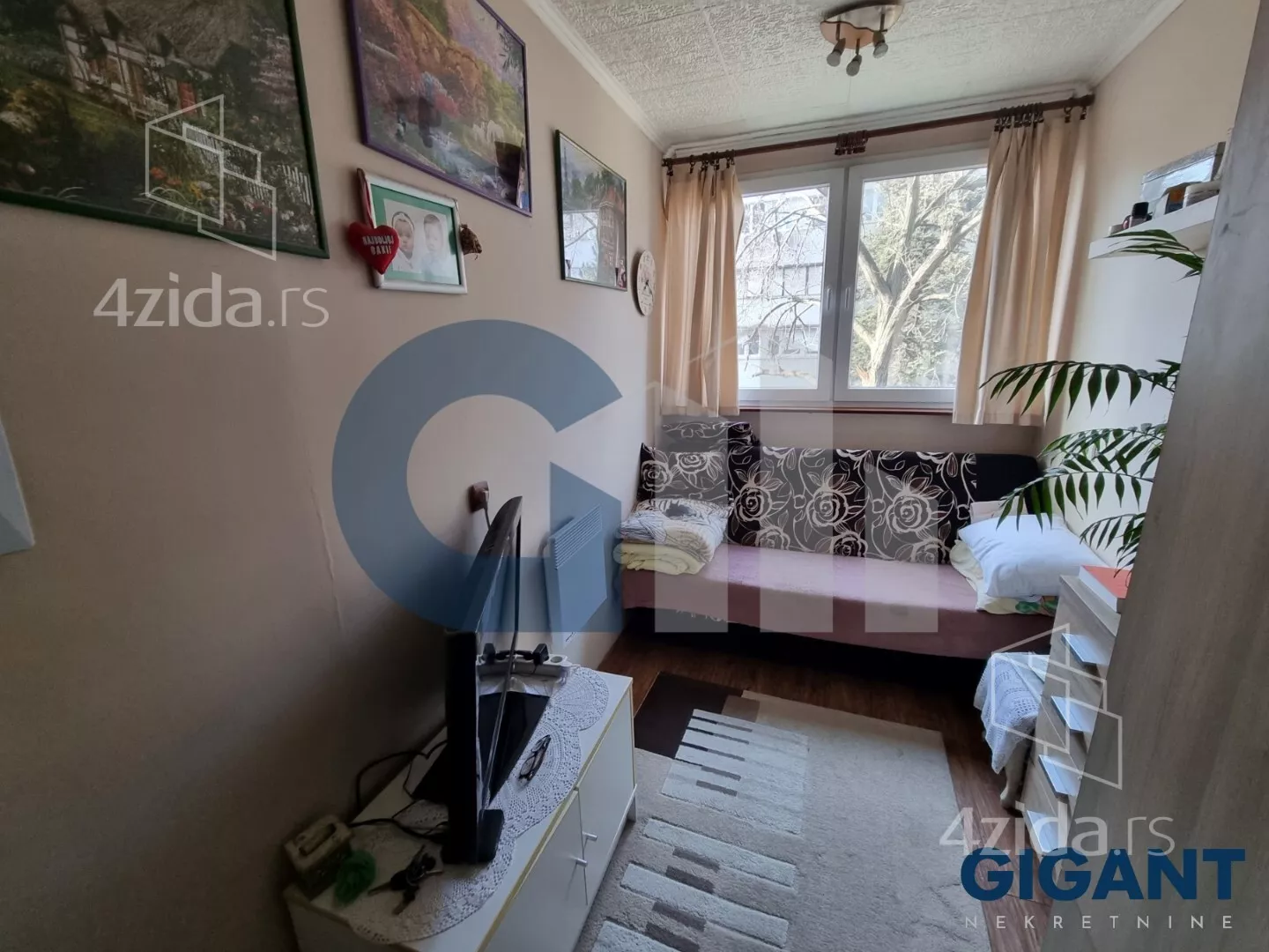 Troiposoban stan | 4zida