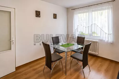 Pariske komune | 4zida.rs