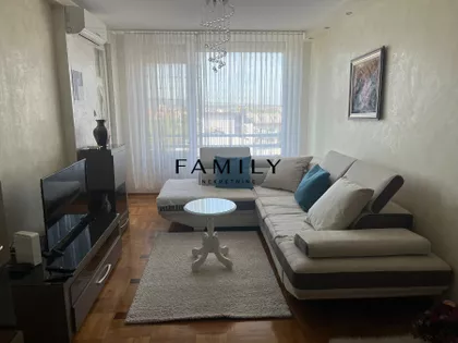 Bulevar Patrijarha Pavla (Somborski Bulevar) | 4zida.rs