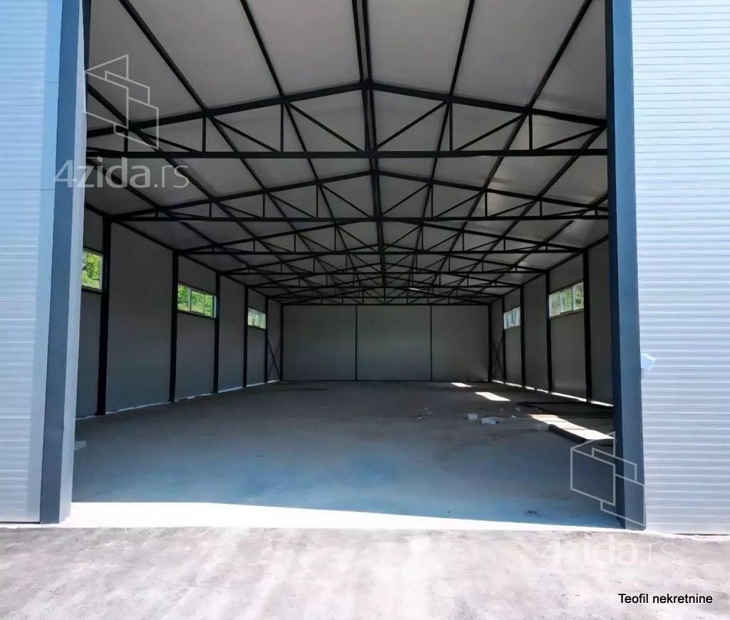 Poslovni prostor | 4zida