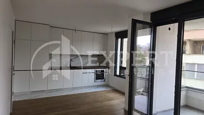 Vase Albanca | 4zida.rs