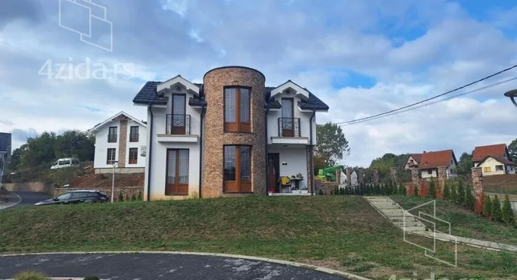 2-etažna kuća | 4zida