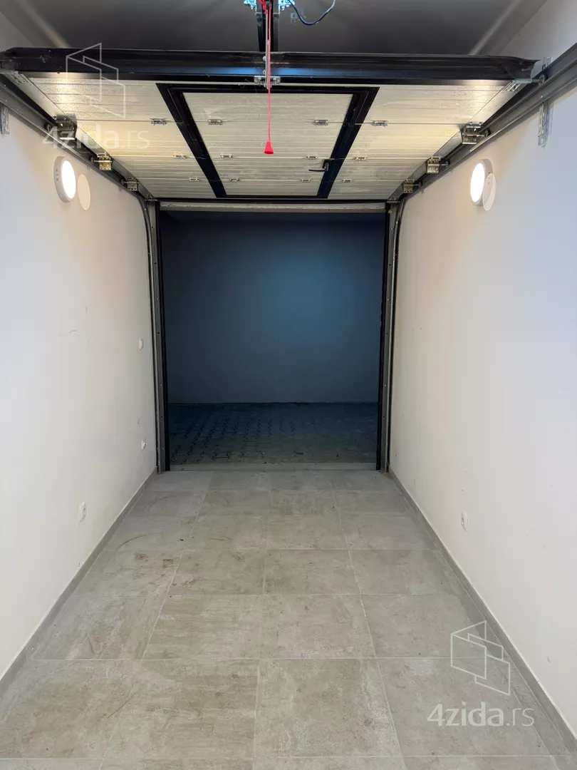 Garaža | 4zida