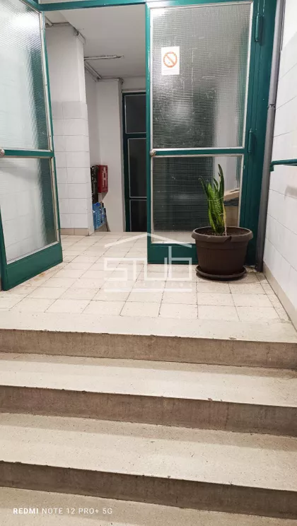 Crveni Krst Vračar | 4zida.rs