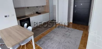 Cara Dusana | 4zida.rs