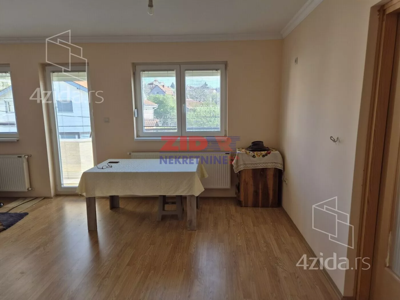 Četvorosoban stan | 4zida