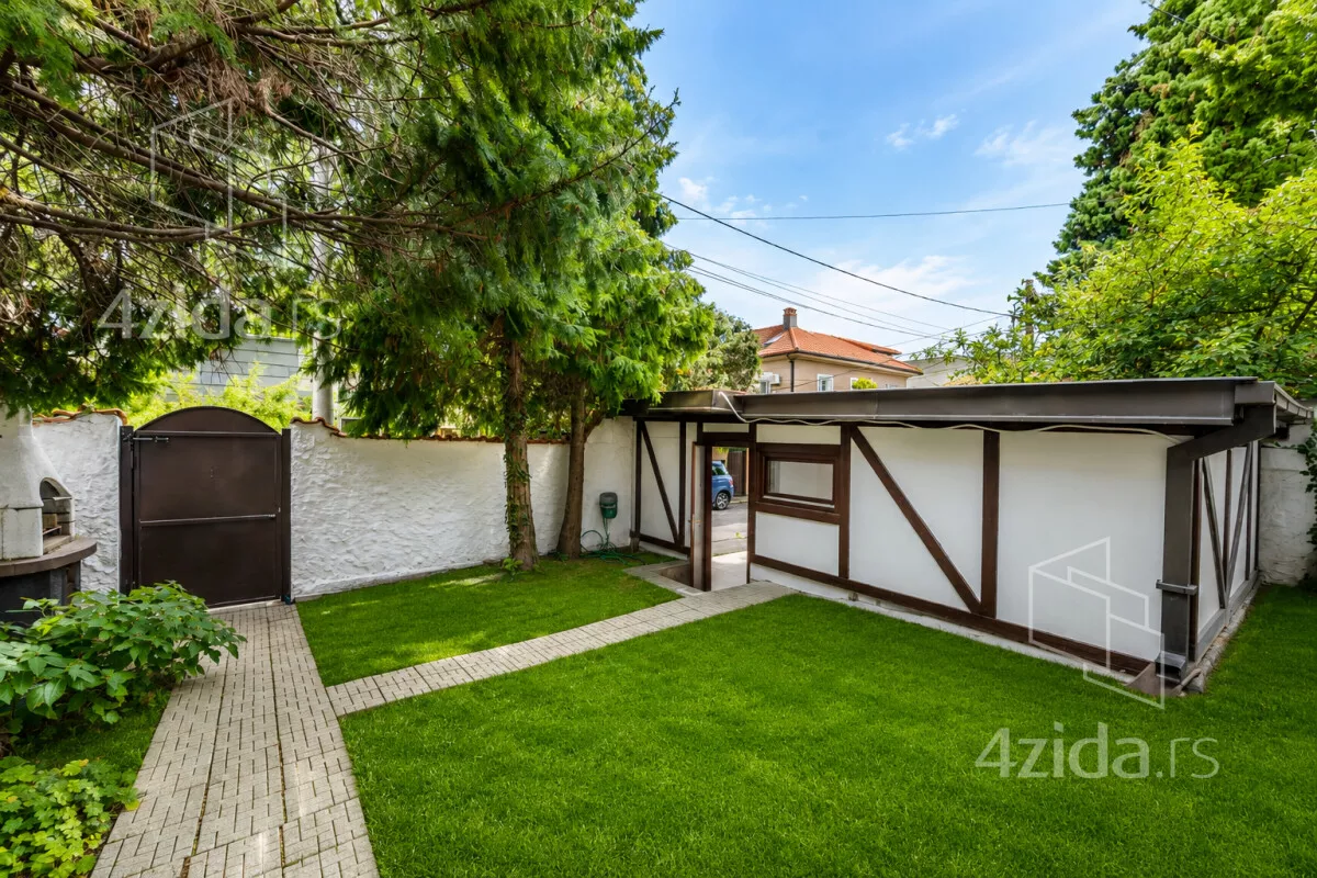 Kuća | 4zida