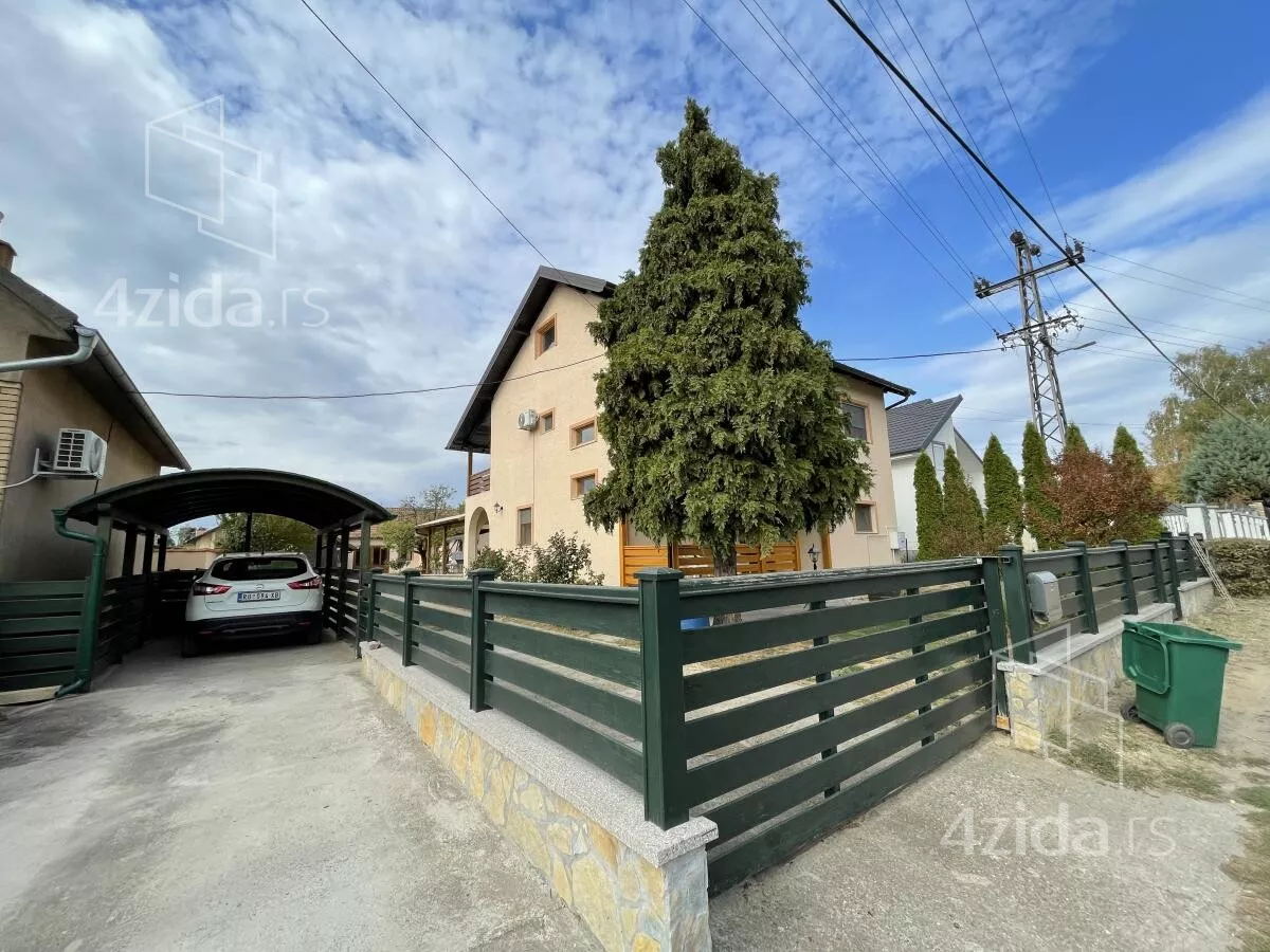 Kuća | 4zida
