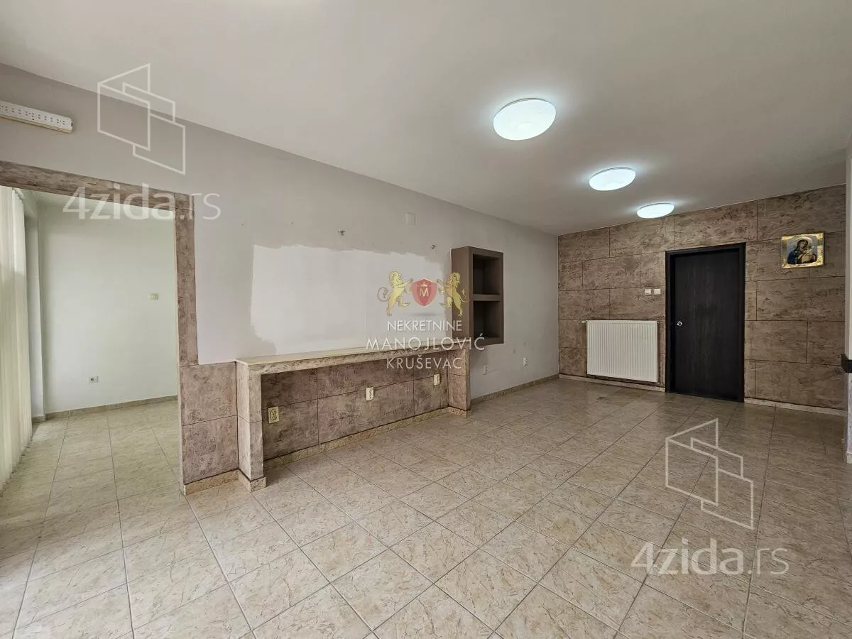 Poslovni prostor | 4zida