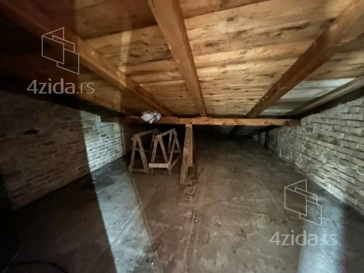 3-etažna kuća | 4zida