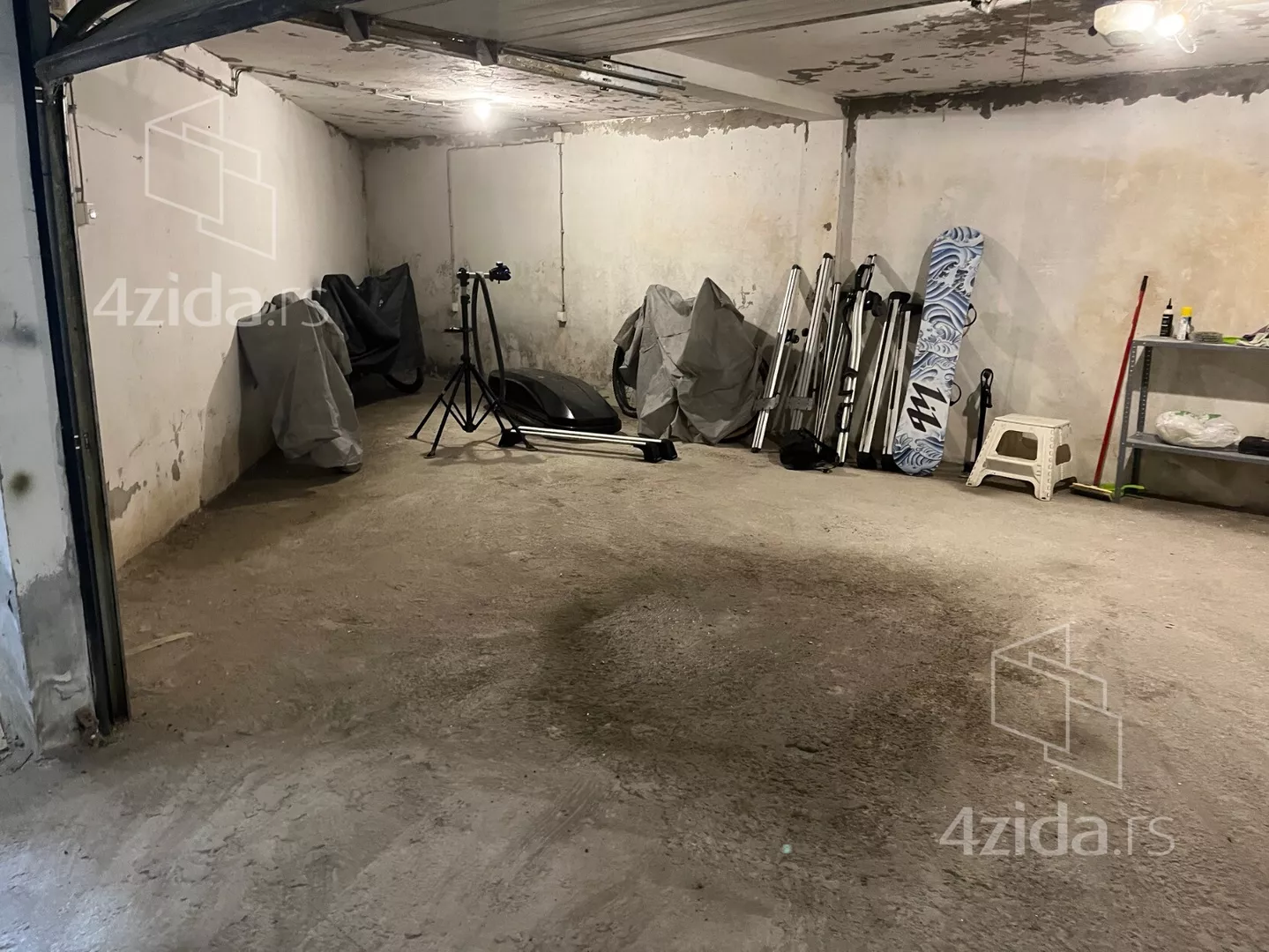 Garaža | 4zida