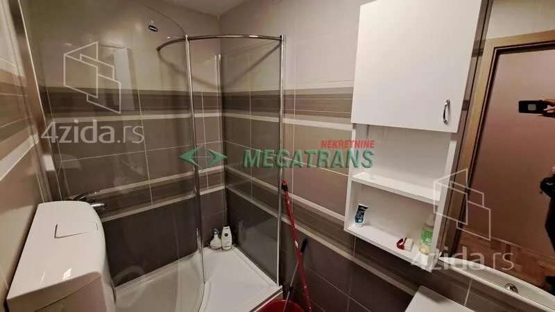 Četvoroiposoban stan | 4zida