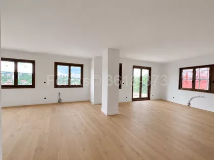 Ustanička | 4zida.rs