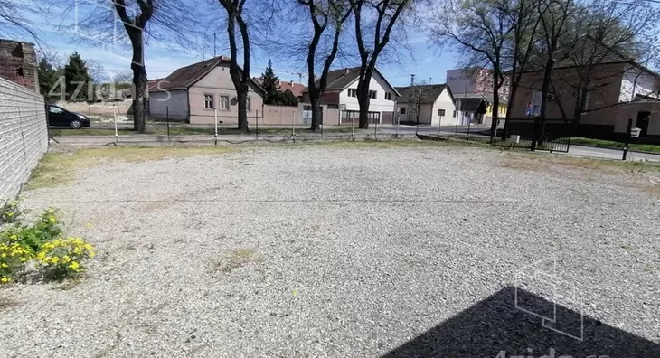 Plac | 4zida