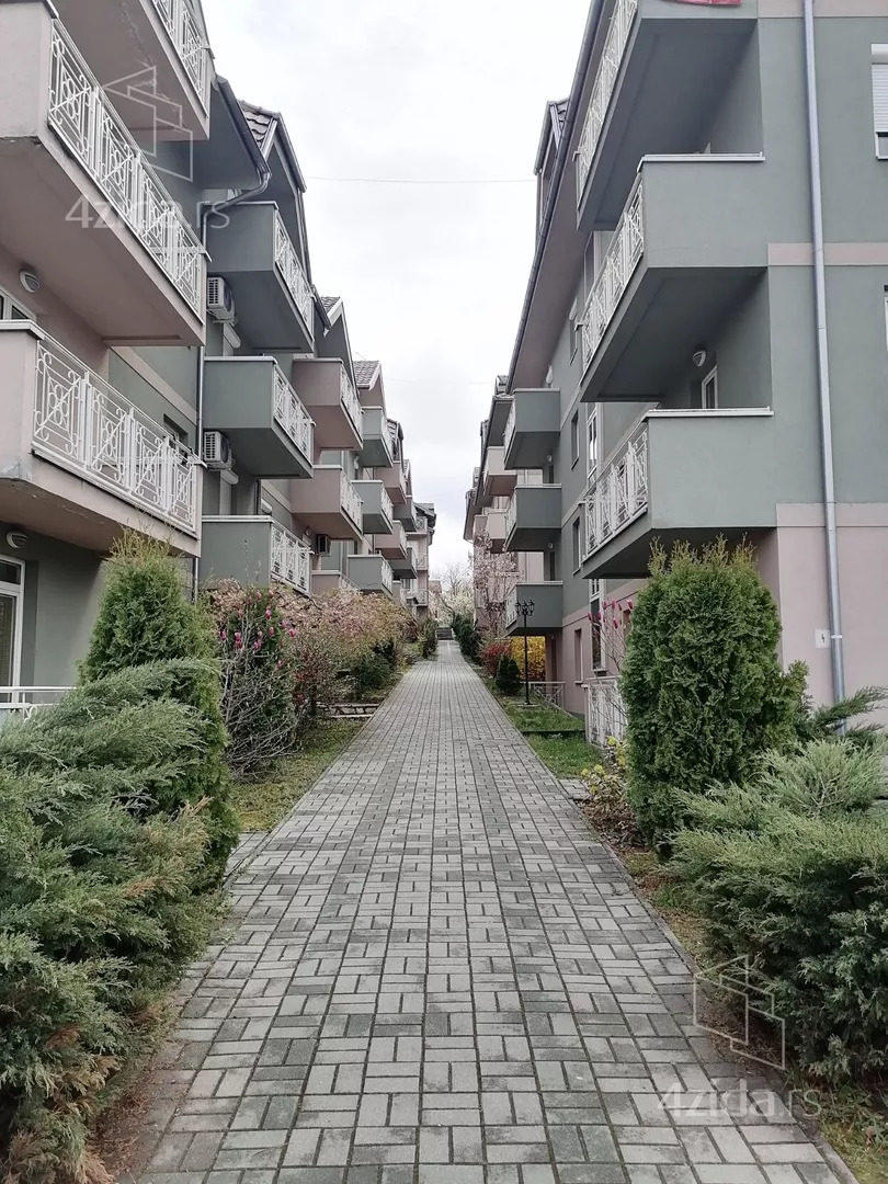 Garsonjera | 4zida