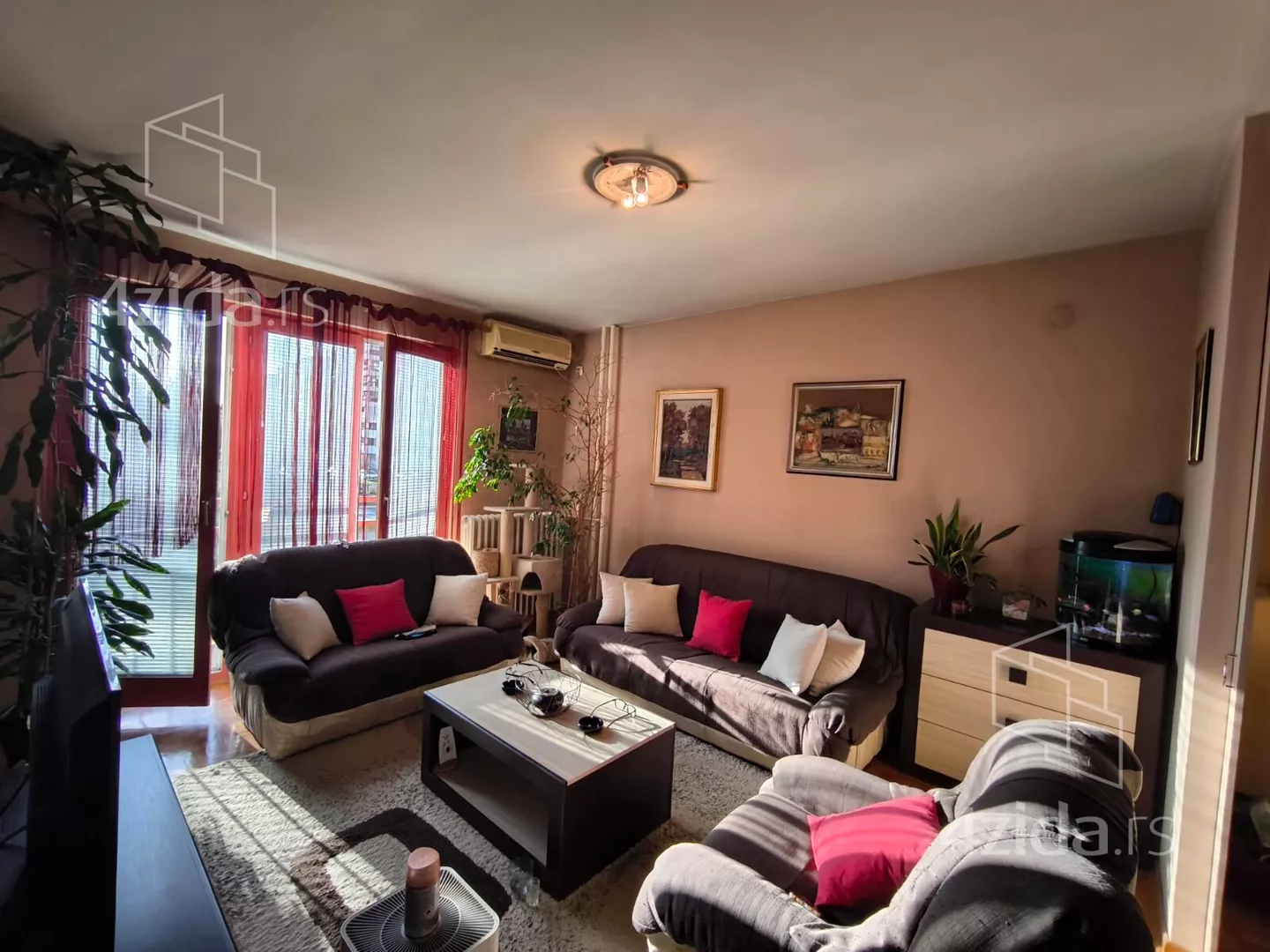 Dvoiposoban stan | 4zida