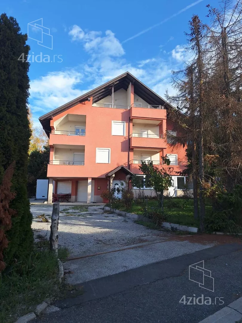 4-etažna kuća | 4zida