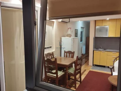 Sestara Janković | 4zida.rs