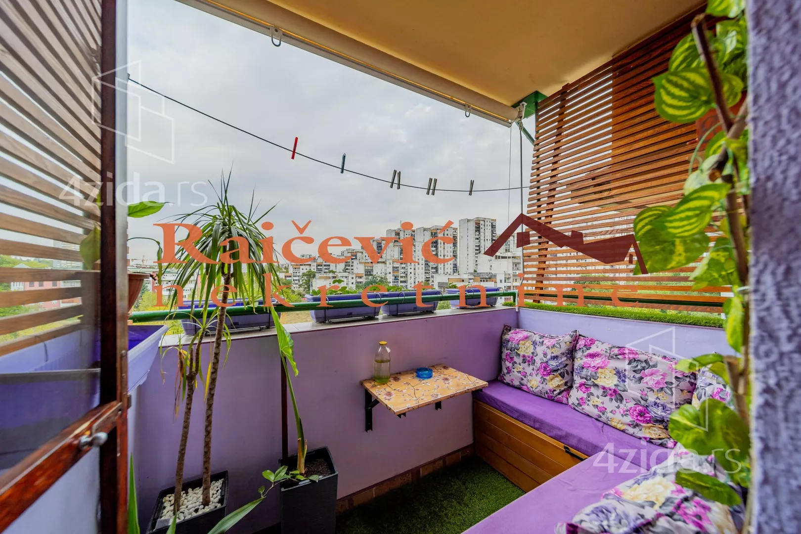 Jednoiposoban stan | 4zida