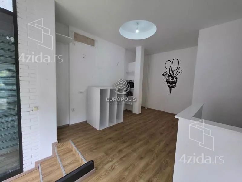 Lokal | 4zida