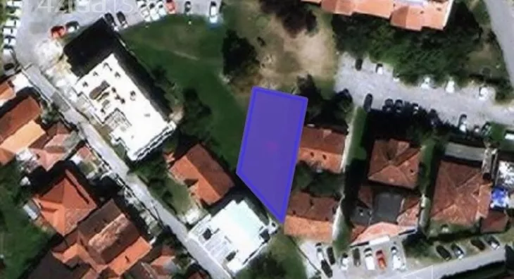 Plac | 4zida
