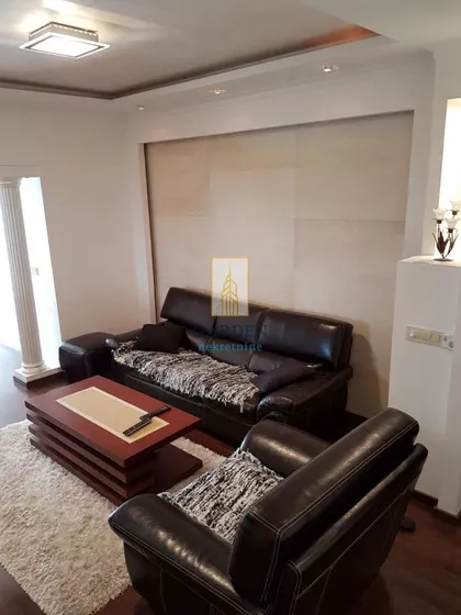 Ruže Jovanović | 4zida.rs