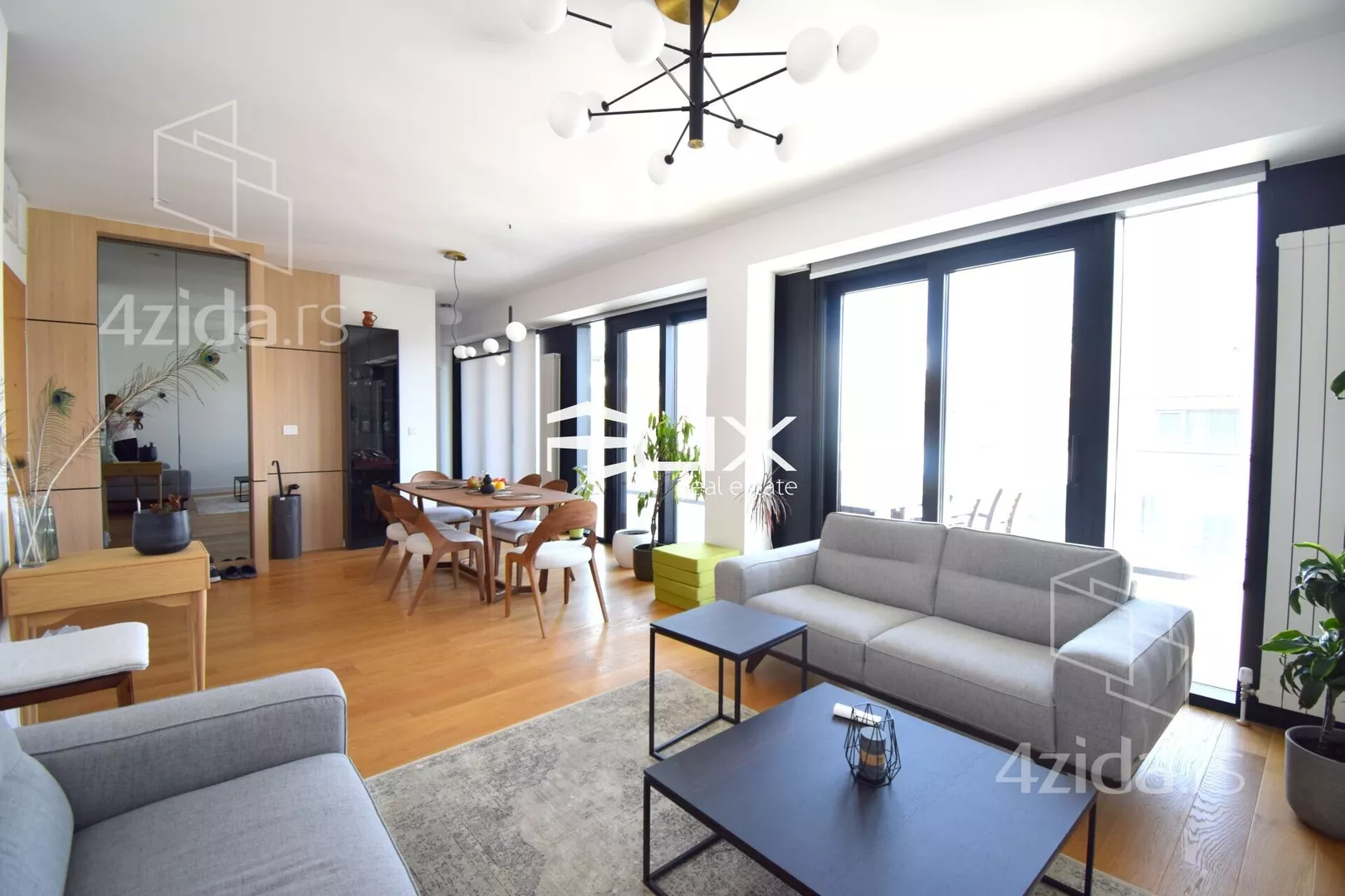Šestosoban stan | 4zida