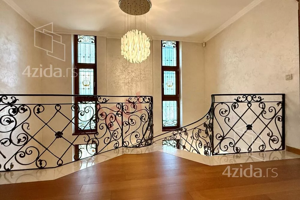 4-etažna kuća | 4zida