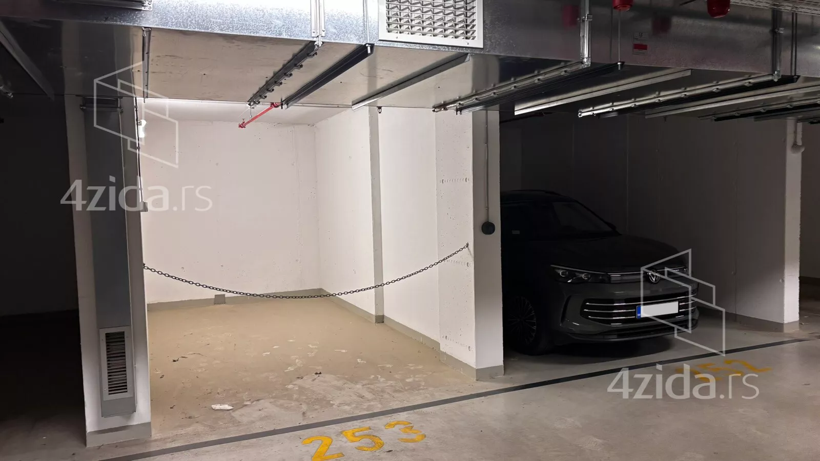 Garaža | 4zida