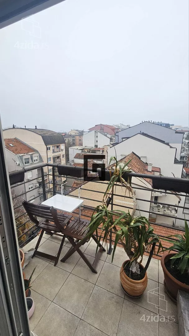 Troiposoban stan | 4zida