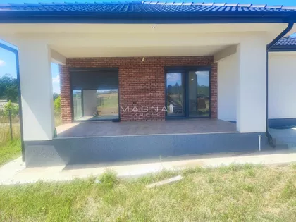 Rogača | 4zida.rs