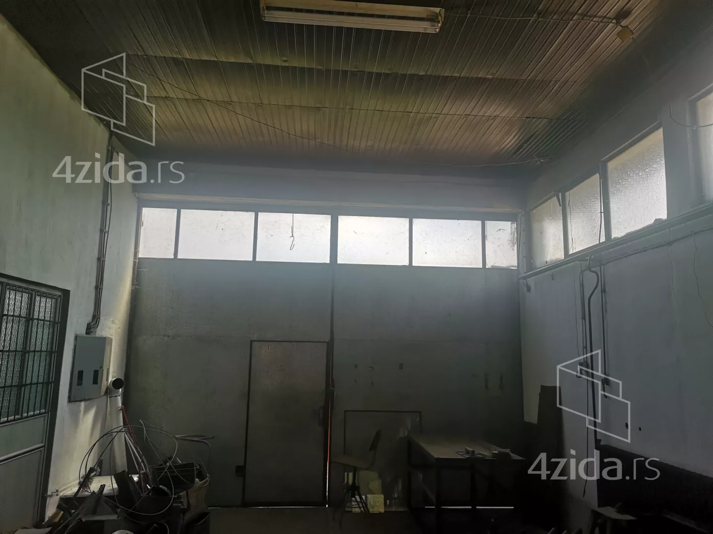 Poslovni prostor | 4zida