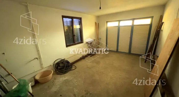 4-etažna kuća | 4zida