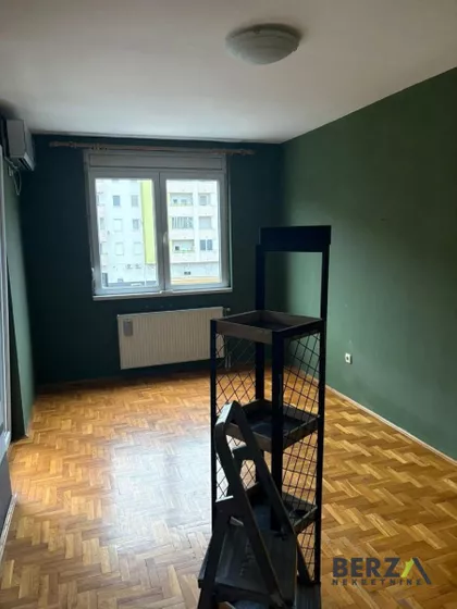 Železnička stanica | 4zida.rs