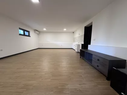Moše Pijade 74 | 4zida.rs