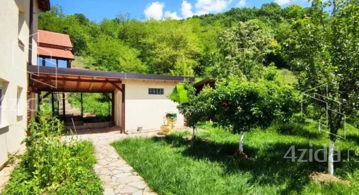Kuća | 4zida