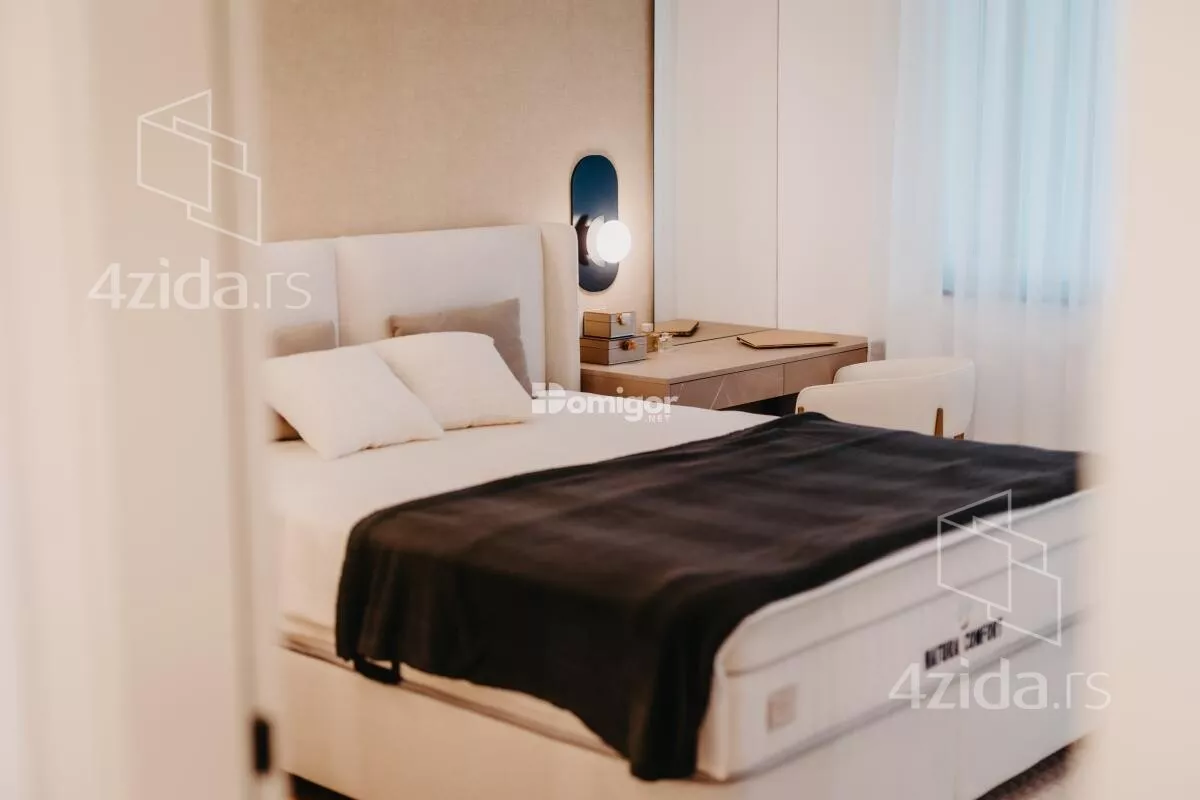 Petosoban stan | 4zida