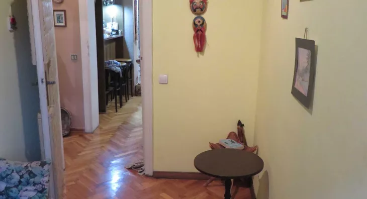 Šestosoban stan | 4zida