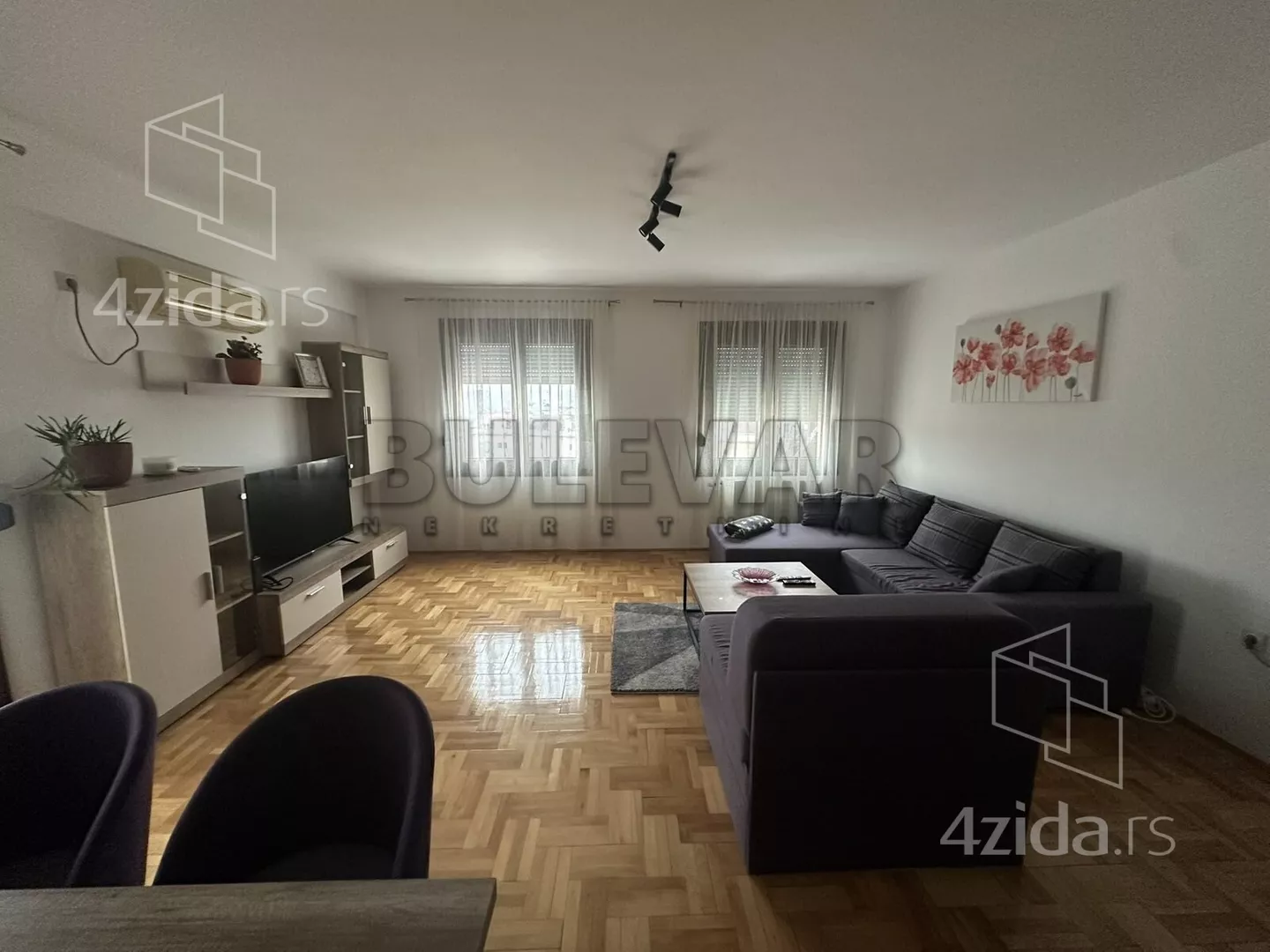 Troiposoban stan | 4zida