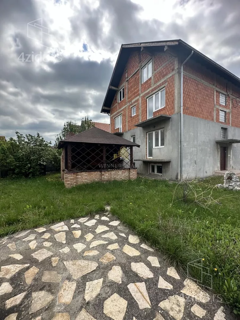 Kuća | 4zida