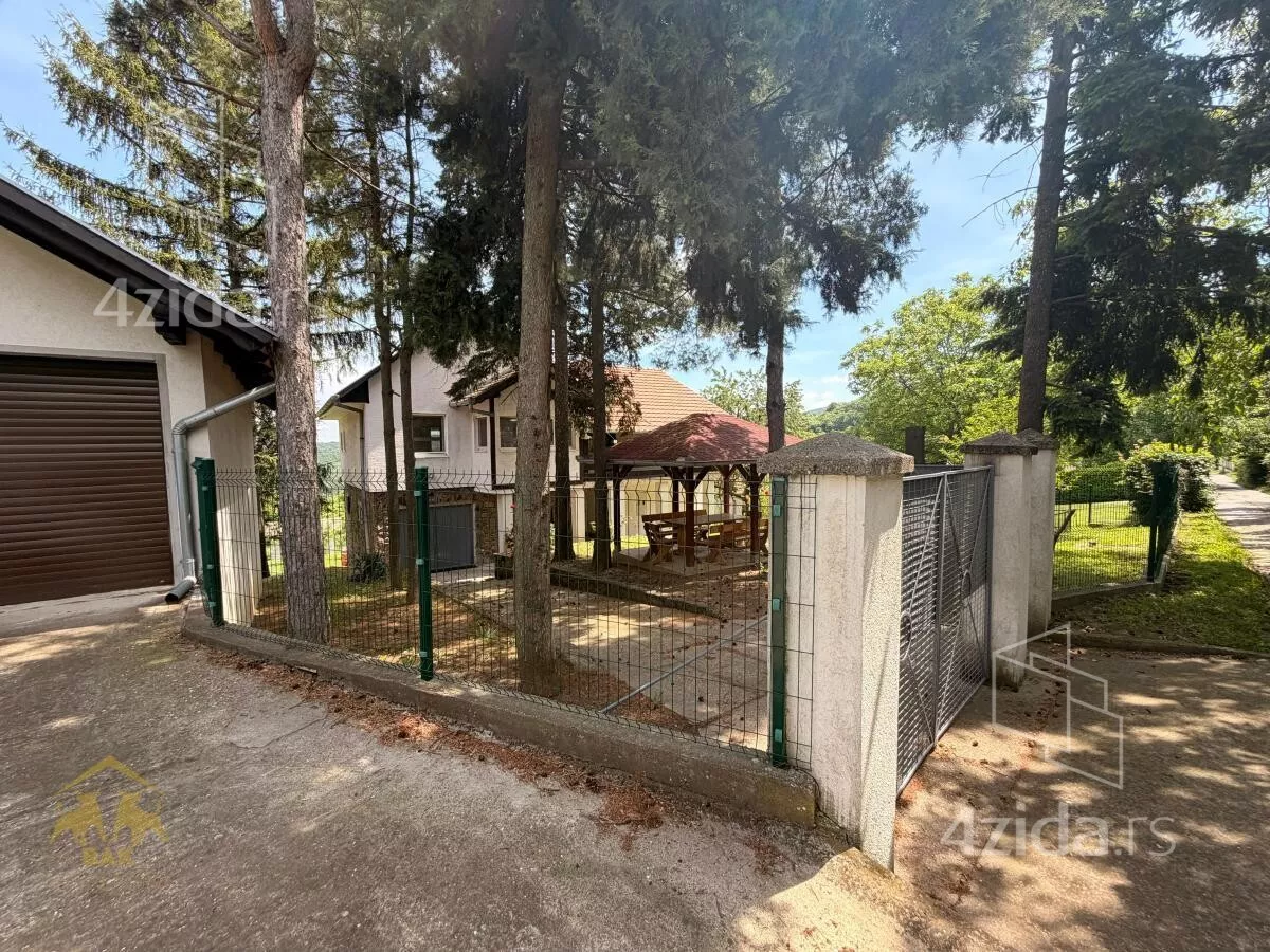 Kuća | 4zida
