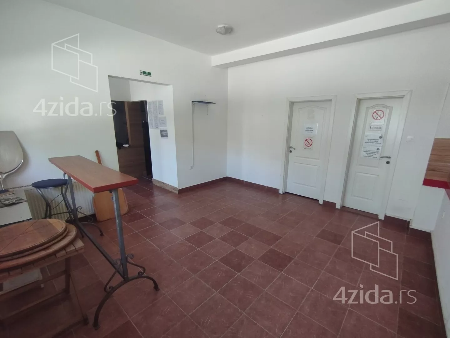 Lokal | 4zida