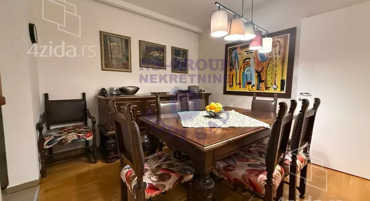 Četvoroiposoban stan | 4zida