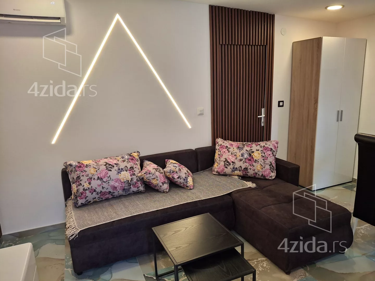 Jednosoban stan | 4zida