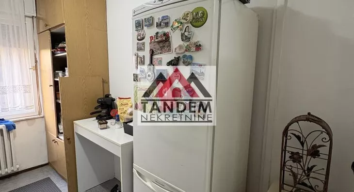 Četvoroiposoban stan | 4zida