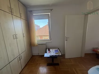 Učiteljsko Naselje | 4zida.rs
