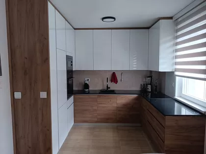 Trg Kosturnica | 4zida.rs