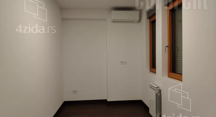 Šestosoban stan | 4zida