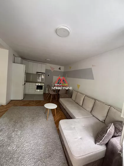 Gagarinova | 4zida.rs